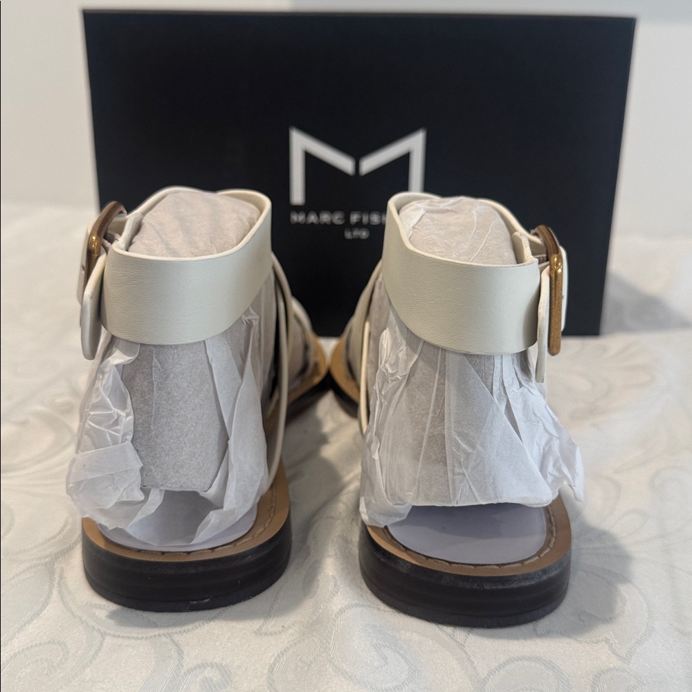 Marc Fisher Loop Sandal. Ladies 8 - Picture 10 of 15
